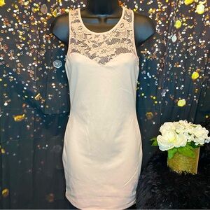 Forever 21 Blush Short Dress Size M Lace Sweetheart Neckline NWT
